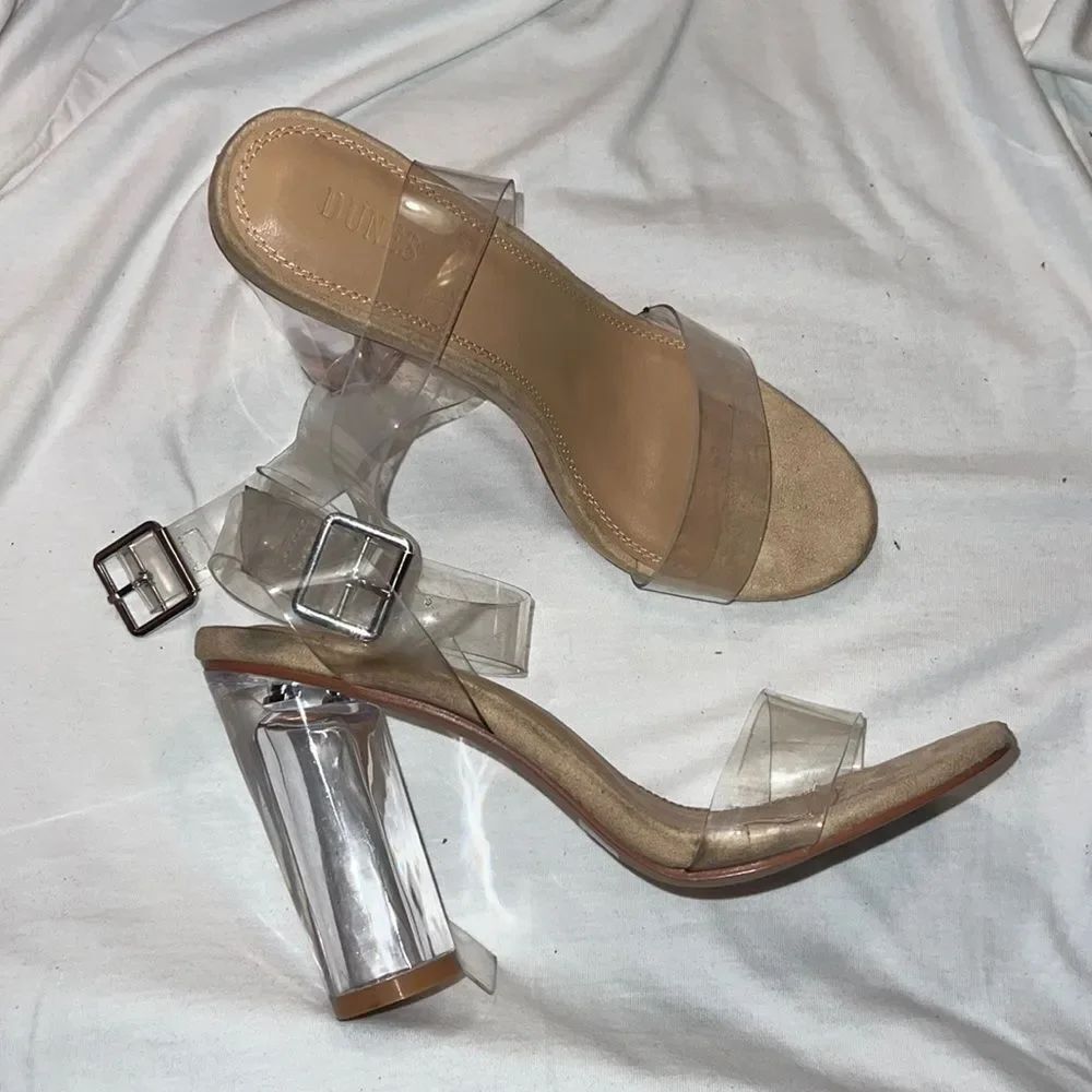 Dunes heels